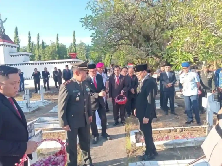 Andrei Angouw Pimpin Ziarah Nasional, Pesan Perjuangan Pahlawan Menggema di TMP Kairagi
