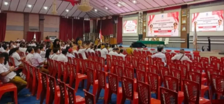Wali Kota Andrei Angouw Geram Camat, Lurah dan Ketling Telat Rapat: Ini Belum Setengah yang Hadir!
