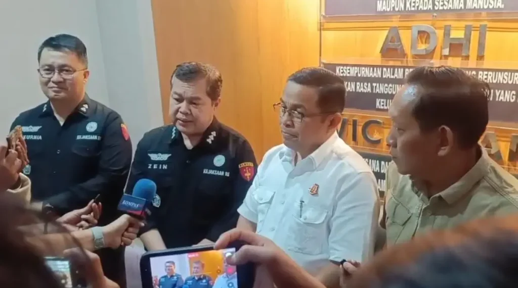 Kejati Sulut Tetapkan Ci’ Gin Tersangka, Rp3,2 Miliar dan Emas Disita
